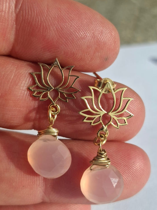 Pembe Kuvars Lotus gümüş küpe