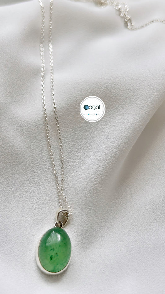 Yeşim gümüş kolye