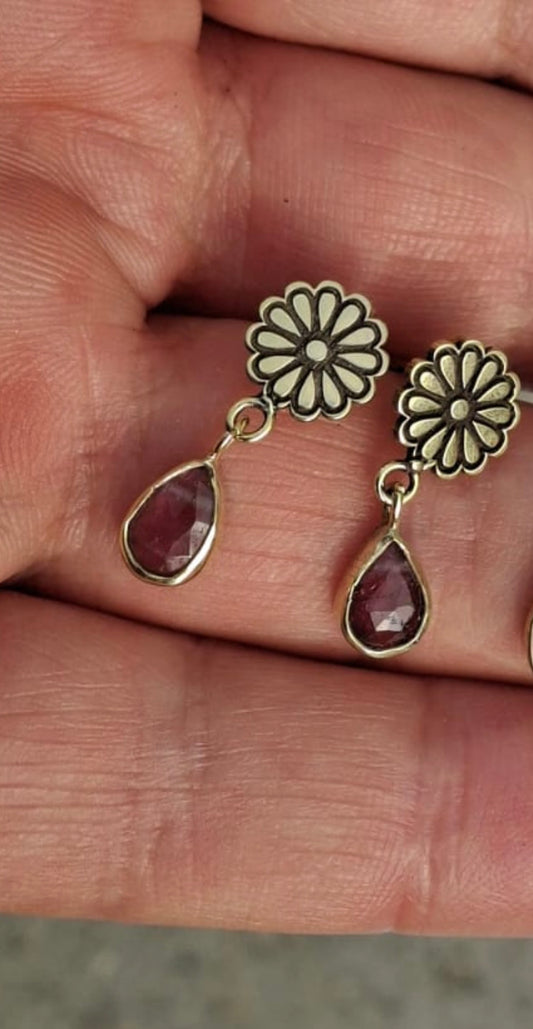 Turmalin Çiçek gümüş küpe