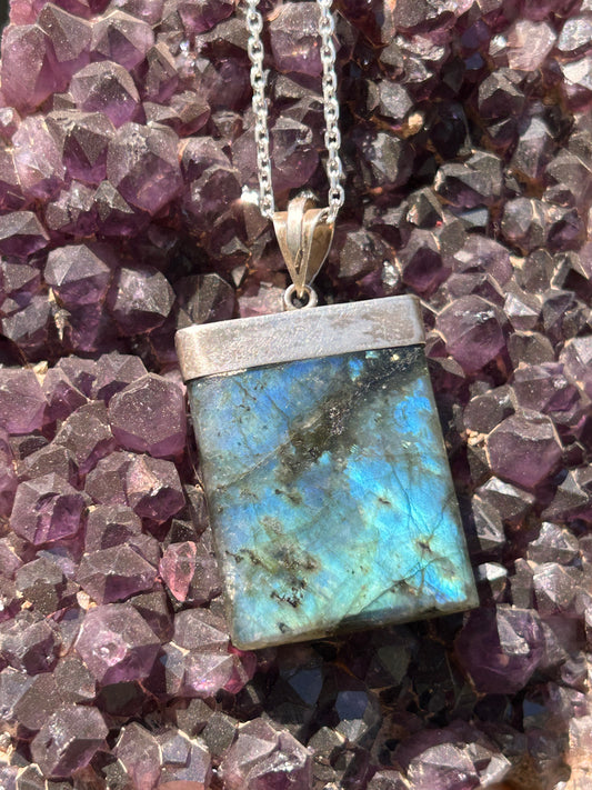 Labradorit Gümüş kolye