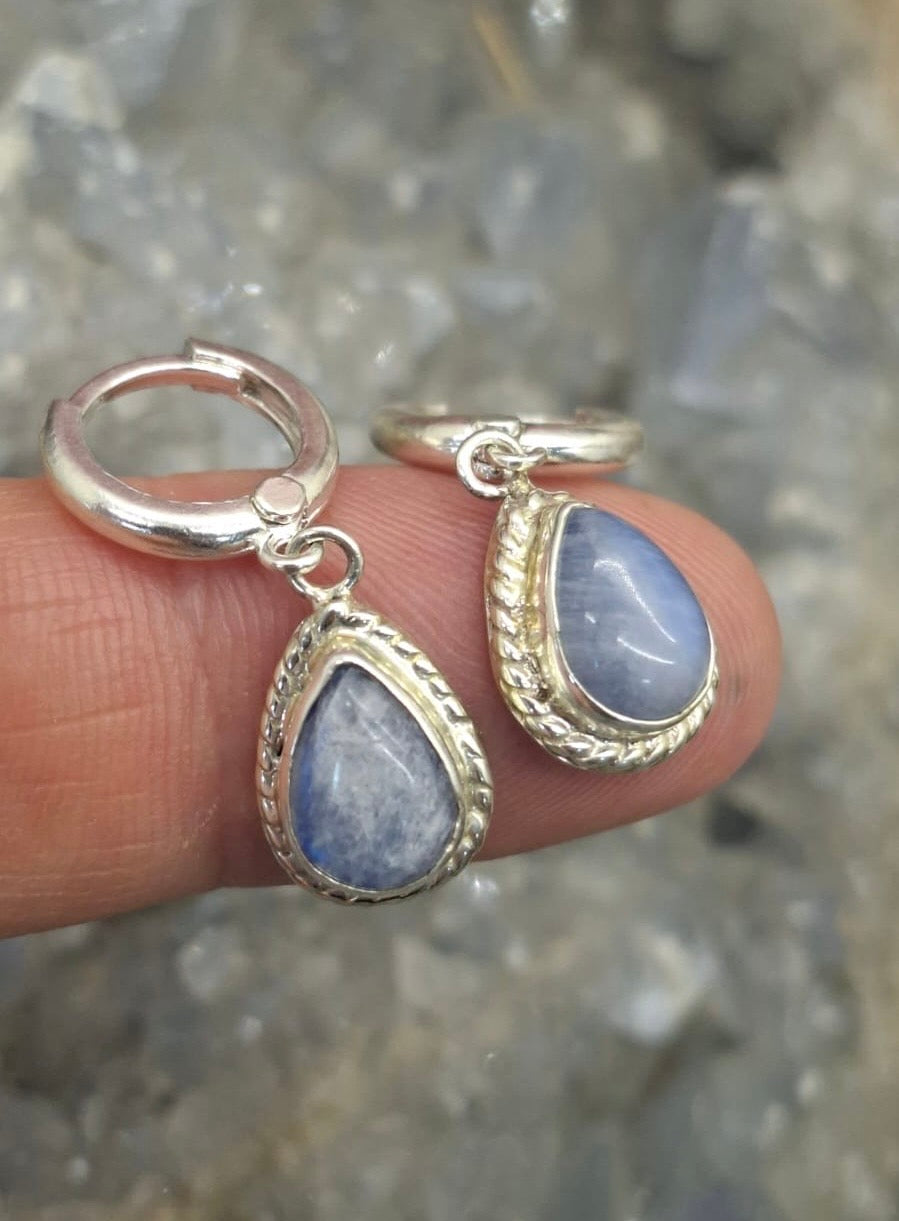 Ay taşı gümüş burgu küpe