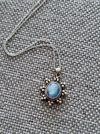 Ay Taşı Gümüş Kolye