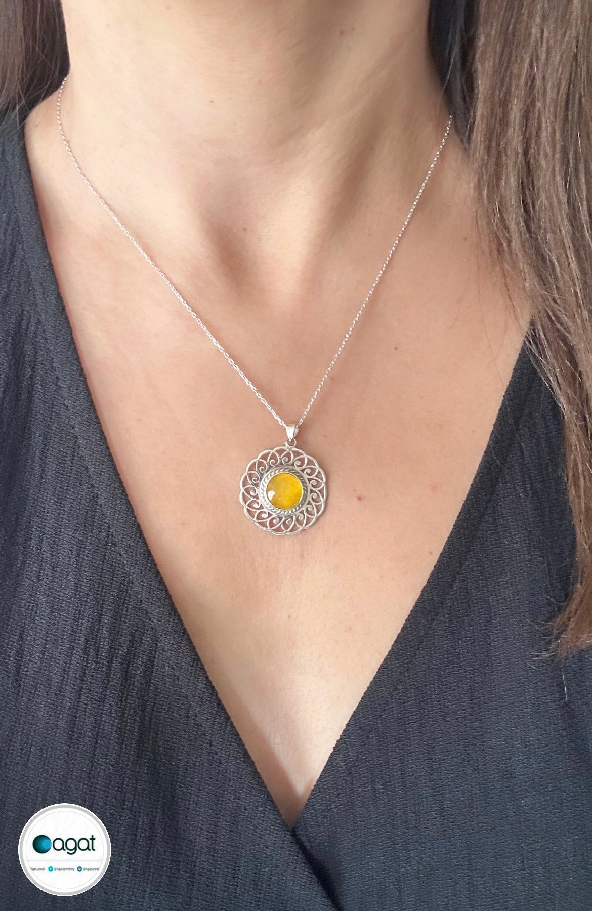 Kehribar Tasarım kolye