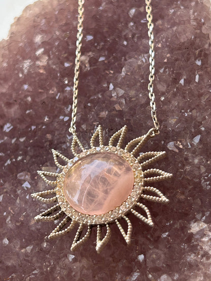 Pembe Kuvars güneş kolye