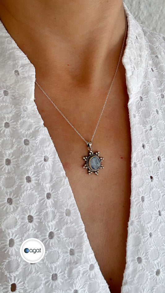 Ay Taşı Gümüş Kolye