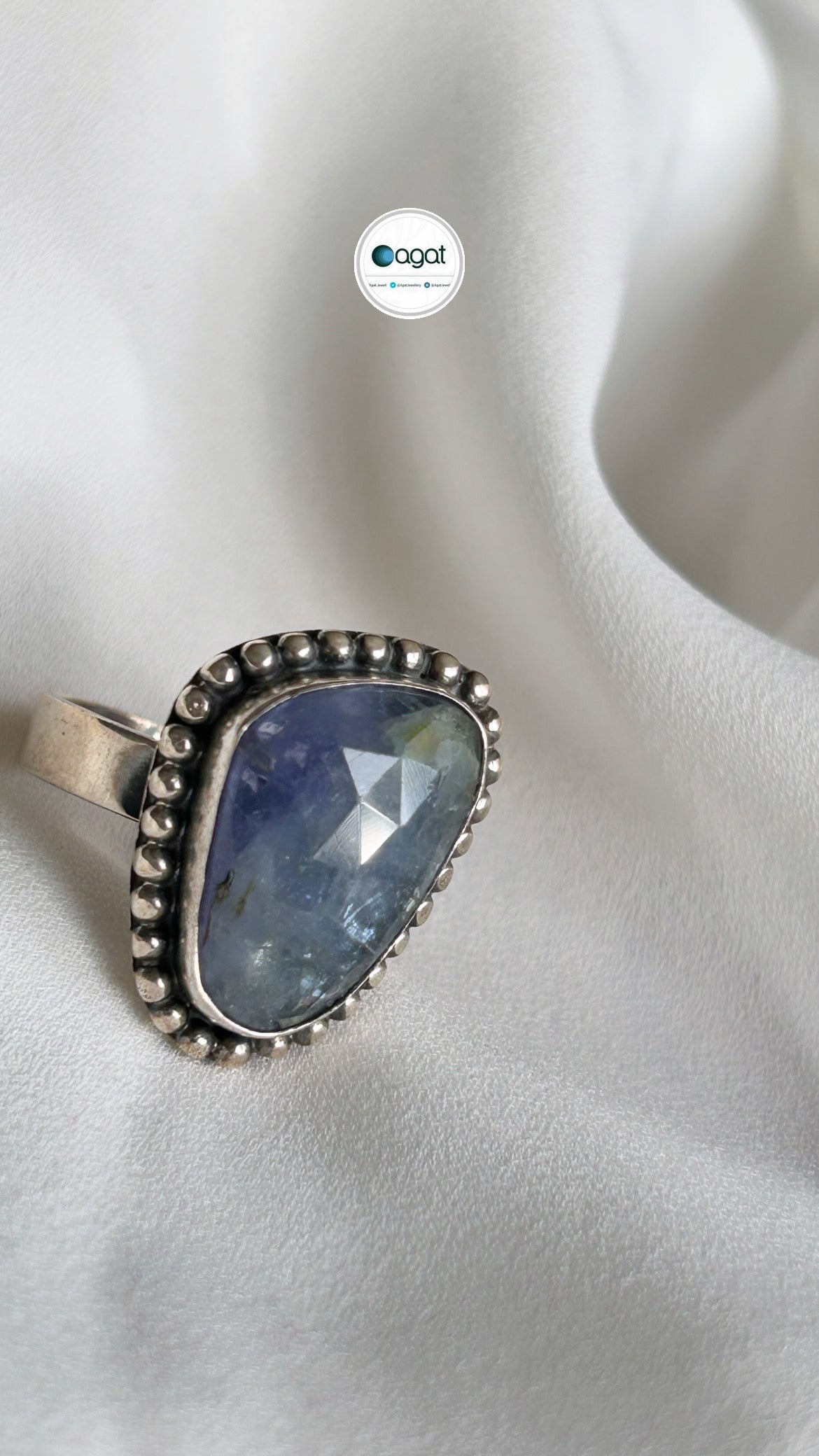 Tanzanit gümüş yüzük