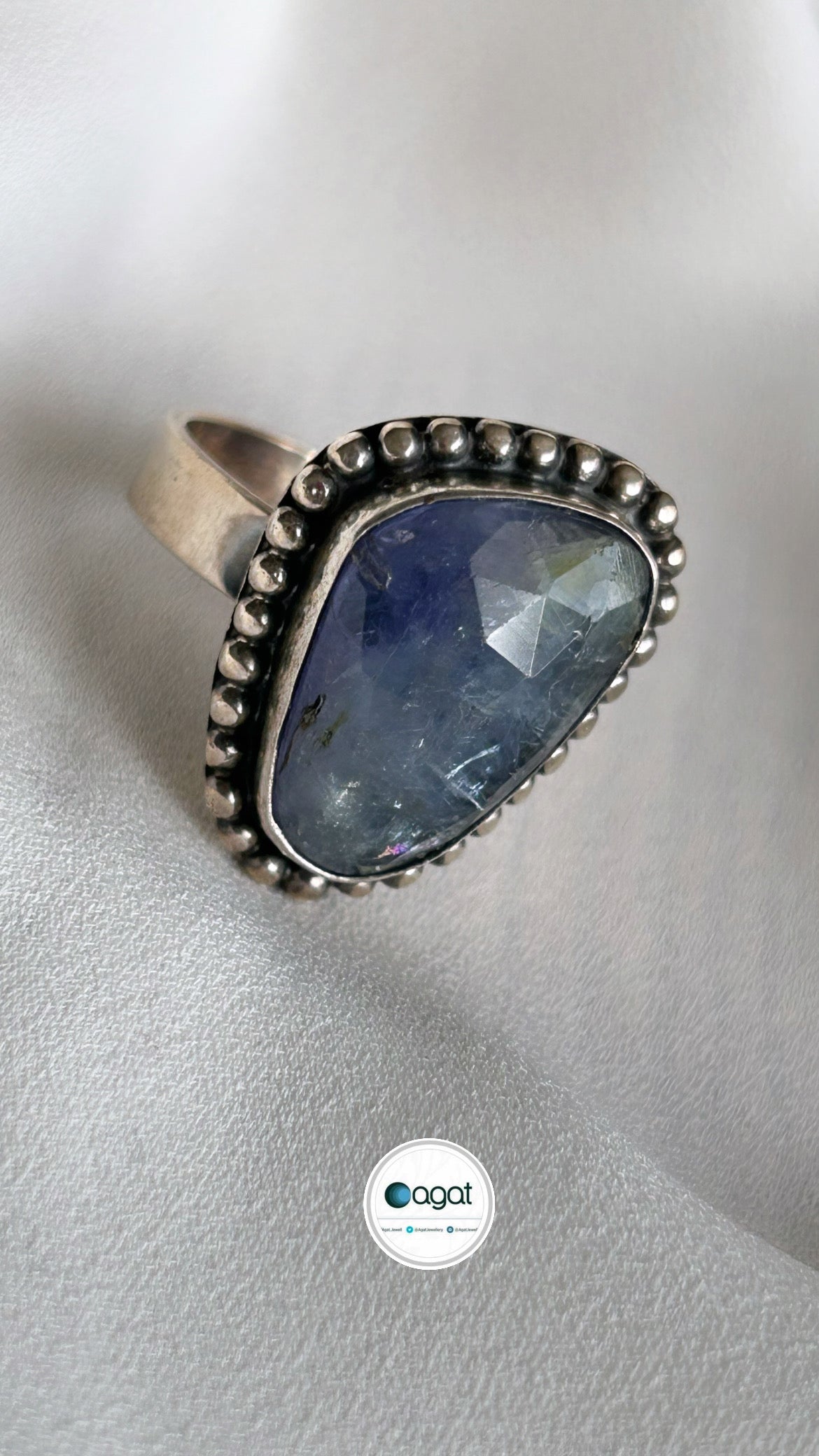 Tanzanit gümüş yüzük