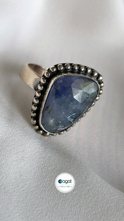 Tanzanit gümüş yüzük