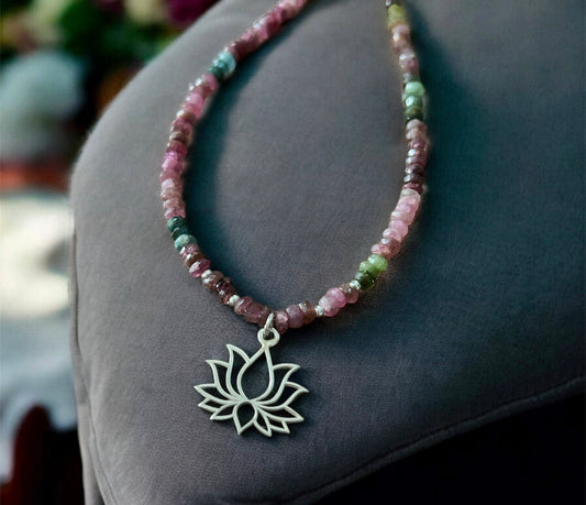 Lotus Turmalin Kolye